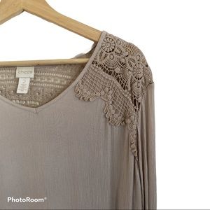 Chico's Size 2 Equivalent to Size 12 Blouse